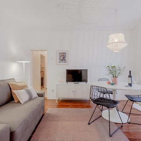 Typical Alfama Apartment, By Timecooler 리스본 외부 사진