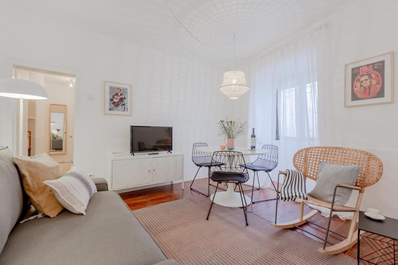 Typical Alfama Apartment, By Timecooler 리스본 외부 사진